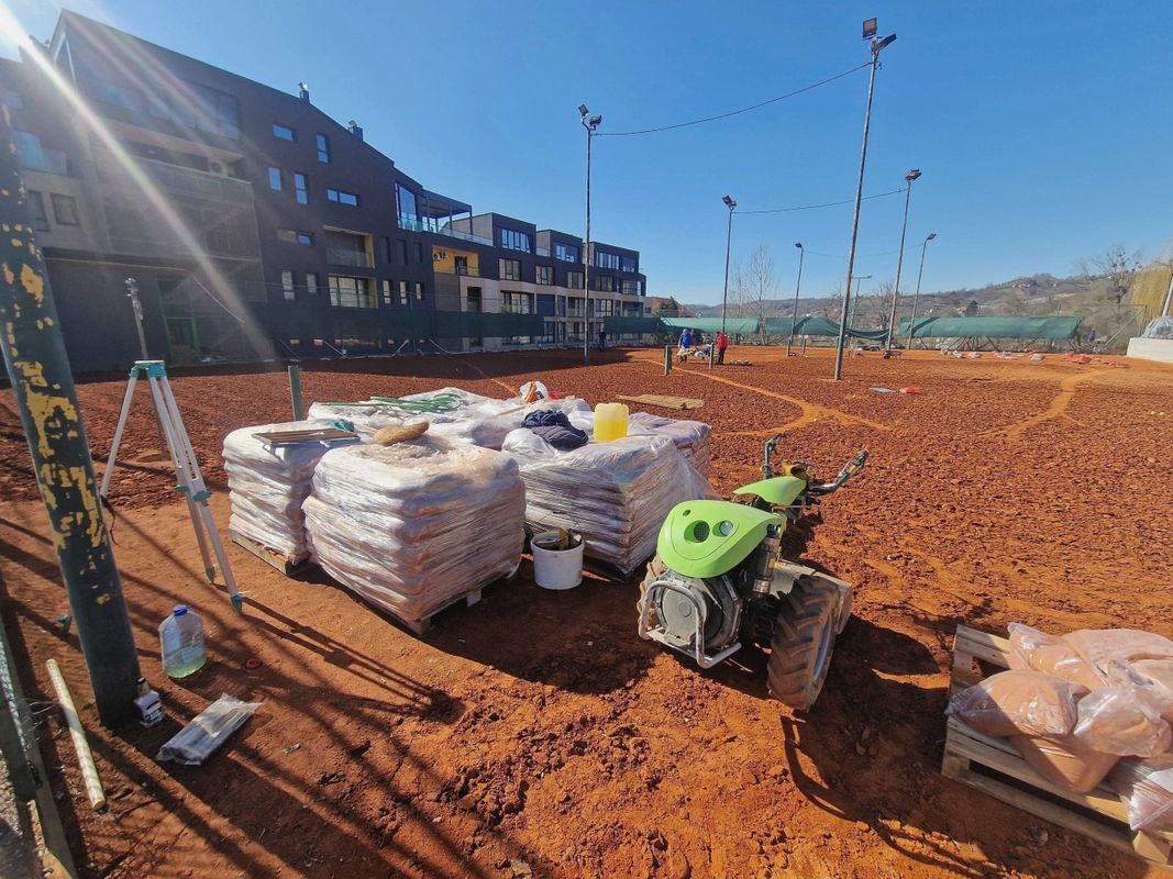 Počela rekonstrukcija teniskih terena